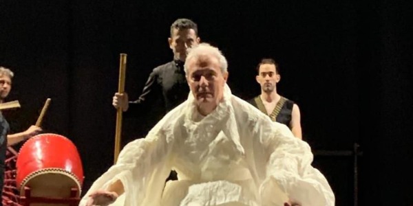 Imagem UEL recebe Carlos Simoni para celebrar 40 anos do LUME Teatro