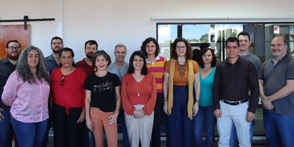 Imagem Apresentação do HUB TIC Cocen aos novos Coordenadores e Coordenadoras dos Centros e Núcleos Interdisciplinares de Pesquisa do Sistema Cocen