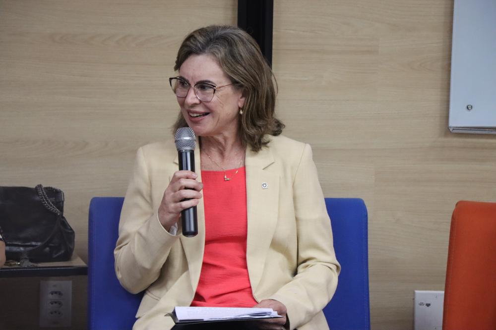 Imagem: Pró-reitora de Pesquisa, Ana Frattini defendeu expansão da Carreira Pq para todas as unidades de ensino e pesquisa da Unicamp