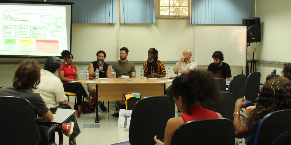 Imagem Jornada "Inventar mundos possíveis, cidades e tecnologias populares" reuniu coletivos e pesquisadoras para discutir tecnologias e territórios urbanos