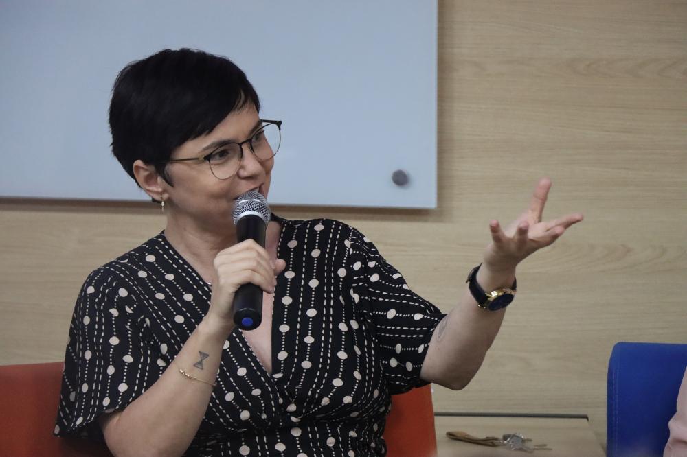 Imagem: Raluca Savu destacou a importância de abordar a memória da evolução da carreira, com seus desafios e conquistas