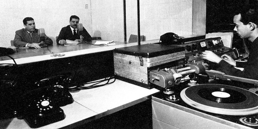 Imagem: AEL e CESOP lançam mostra virtual para celebrar o centenário do rádio no Brasil