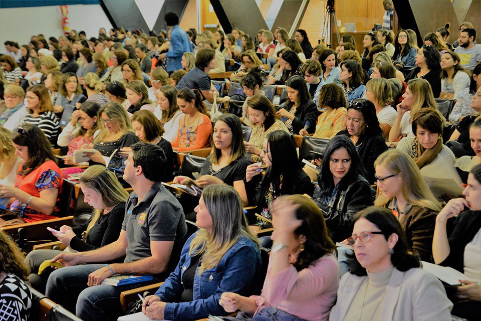 Imagem Fórum Internacional de Educação Infantil discute a importância da pesquisa na escola